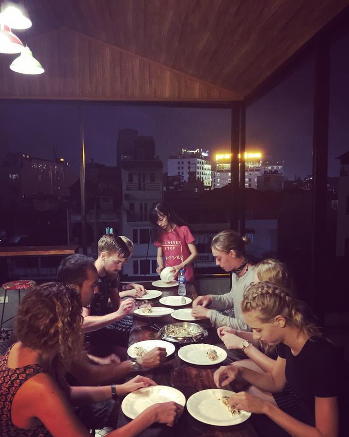 Halley Hostel Hanoi Eksteriør billede