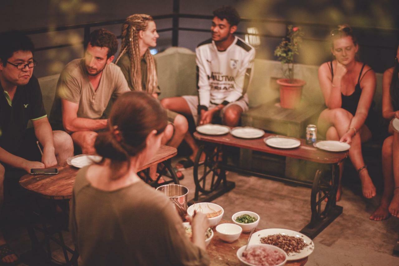 Halley Hostel Hanoi Eksteriør billede