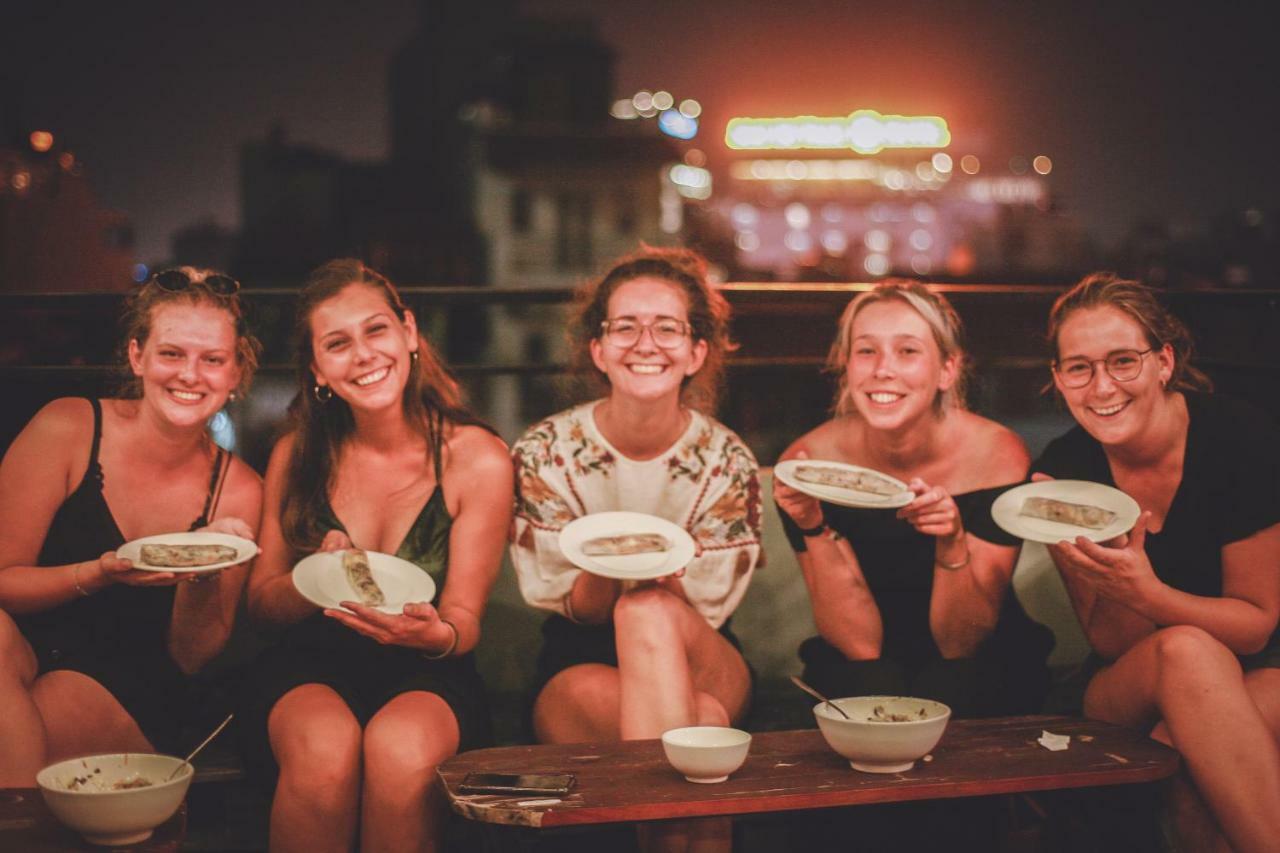 Halley Hostel Hanoi Eksteriør billede